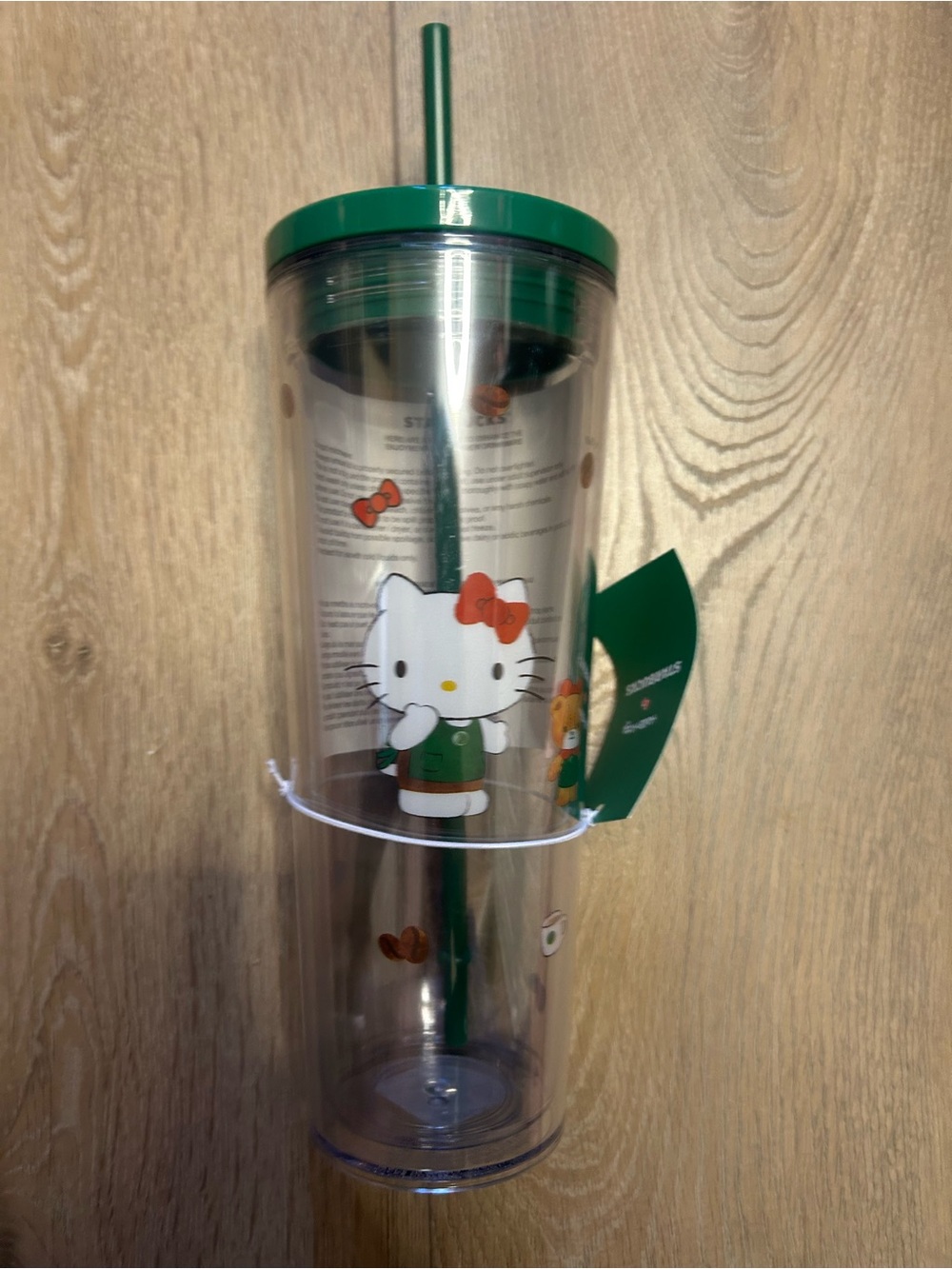 Starbucks x Hello Kitty Holiday Cold Cup Tumbler Green Reusable Cup NWT